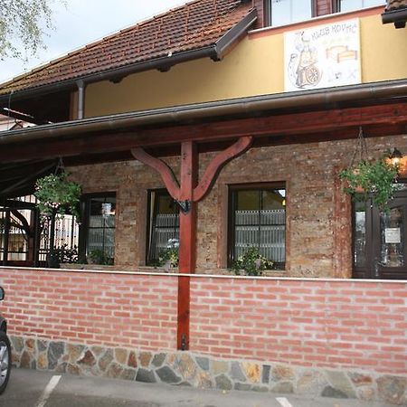 נקלו Guest House Klub Kovac מראה חיצוני תמונה