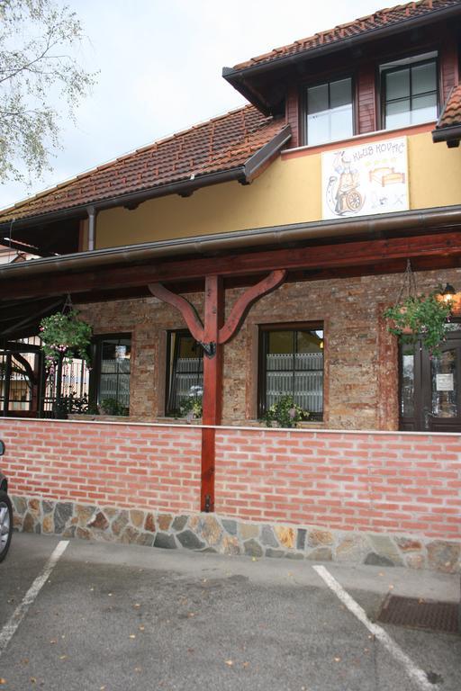 נקלו Guest House Klub Kovac מראה חיצוני תמונה