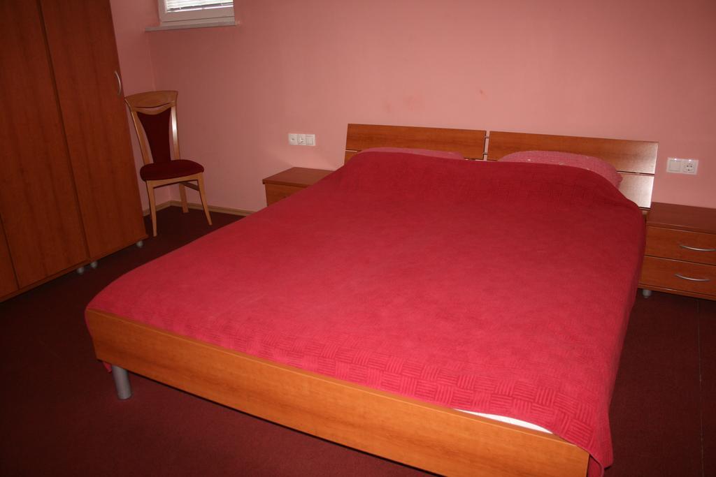 נקלו Guest House Klub Kovac חדר תמונה